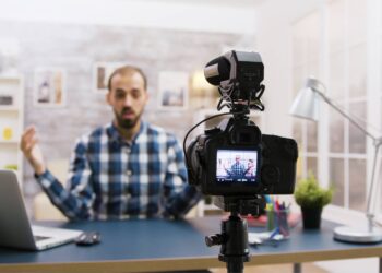 Estrategias para convertir un video viral en ingresos recurrentes