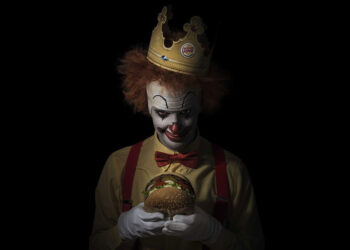 Scary Clown Night: Ven como un Payaso, come como un Rey