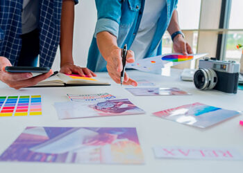 De Creativo a Empresario: Cómo Comenzar tu Agencia de Diseño